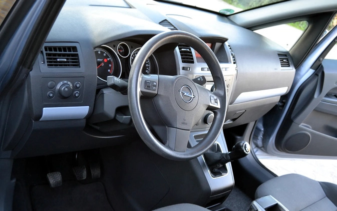 Opel Zafira cena 15890 przebieg: 197000, rok produkcji 2007 z Gostynin małe 742